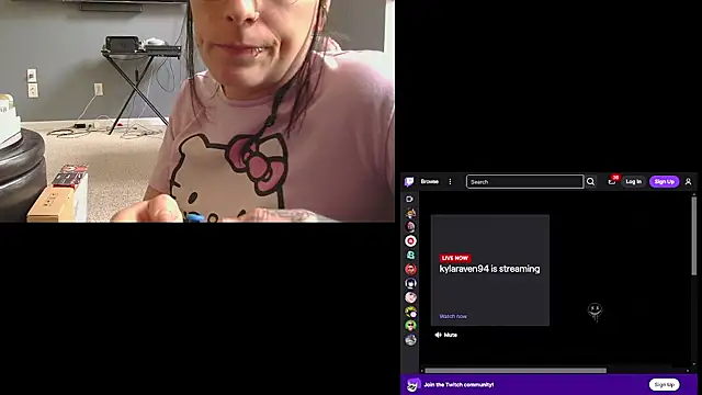 KylaRaven online show from April 14, 2026, 4:46 pm