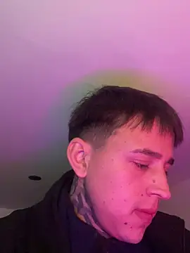 COLOMBIAN20CM online show from January 15, 2026, 2:32 pm