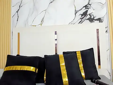 Zoehoney hl online show from March 12, 2026, 3:12 am