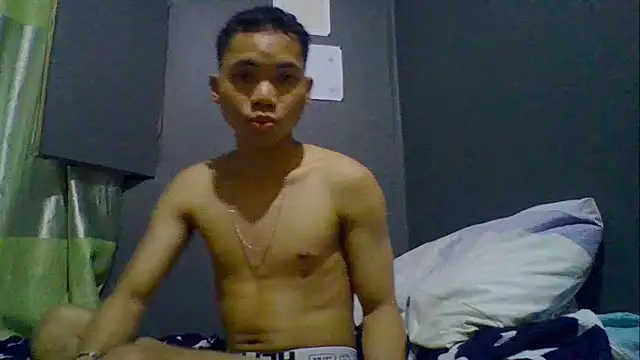 Snapshot of RogueSonX chatting on March 21, 2026, 11:37 am RogueSonX online show from March 21, 2026, 11:37 am