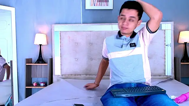 Snapshot of James_And_Kenet chatting on February 24, 2026, 11:52 am James And Kenet online show from February 24, 2026, 11:52 am