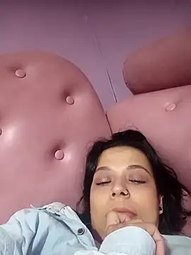 RossyAlvarez online show from February 28, 2026, 4:24 am