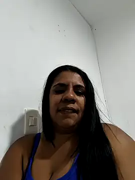 Snapshot of Zeyllyjhonson chatting on February 22, 2026, 4:13 am Zeyllyjhonson online show from February 22, 2026, 4:13 am