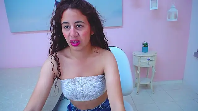 scarlett clyde online show from March 7, 2026, 12:24 pm