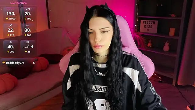 Kelly  Bunny online show from March 23, 2026, 5:44 am