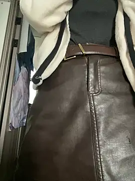 Cheating-wife online show from February 6, 2026, 5:45 am