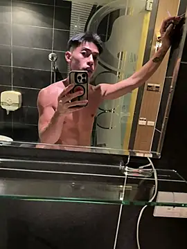 Yooo17 online show from February 13, 2026, 3:30 pm