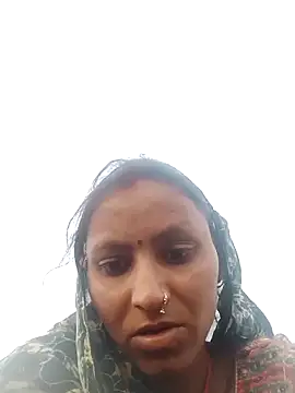 Snapshot of Juli_rathore chatting on June 14, 2026, 12:08 am Juli rathore online show from June 14, 2026, 12:08 am