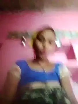 Snapshot of Juli_rathore chatting on July 12, 2026, 2:24 am Juli rathore online show from July 12, 2026, 2:24 am