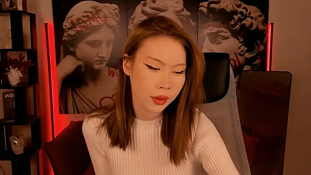 Snapshot of SarahRice chatting on February 16, 2026, 4:58 pm SarahRice online show from February 16, 2026, 4:58 pm