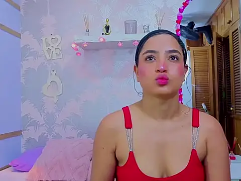 Emma Thompssonn online show from February 14, 2026, 11:51 am