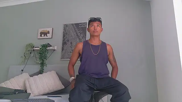 AndrewKenoxx  online show from March 28, 2026, 7:24 pm