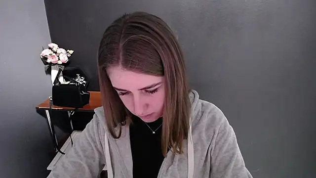 Sunny siren online show from March 4, 2026, 2:56 pm