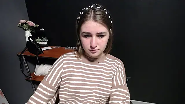 Sunny siren online show from April 6, 2026, 12:28 pm