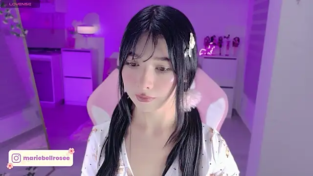 Blush Marie online show from April 28, 2026, 11:32 pm