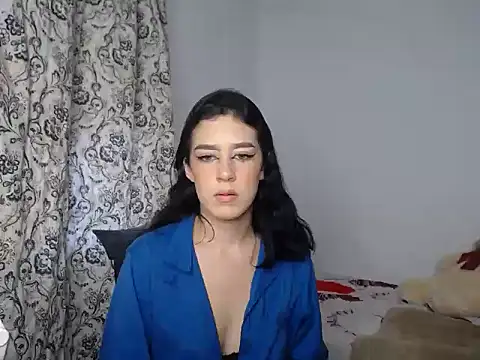 luisandri  online show from March 2, 2026, 10:49 pm