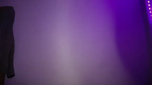 Hotte een online show from February 12, 2026, 1:00 am