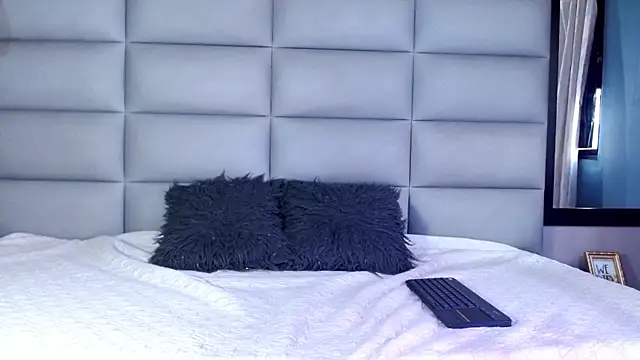 miss-liz- online show from March 31, 2026, 7:14 pm