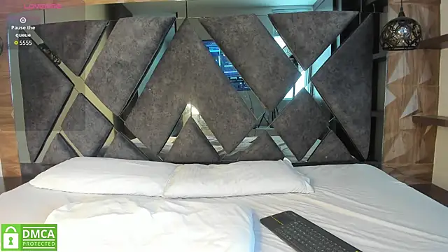 Zamahara Rodriguez online show from February 13, 2026, 7:32 pm