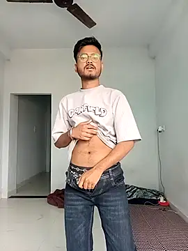 sdgjjkkmm online show from March 30, 2026, 6:47 am