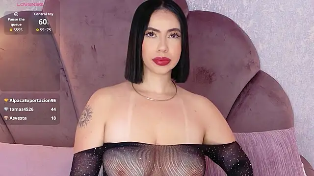 Snapshot of Sienna-Gold chatting on April 28, 2026, 11:59 am Sienna-Gold online show from April 28, 2026, 11:59 am