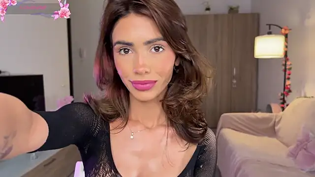 AyanaLys online show from May 28, 2026, 3:31 pm