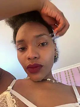 Snapshot of Ebony_love07 chatting on May 22, 2026, 9:09 pm Ebony love07 online show from May 22, 2026, 9:09 pm
