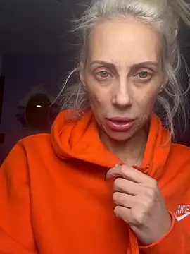 Snapshot of LindseyFAFO chatting on January 18, 2026, 10:13 pm LindseyFAFO online show from January 18, 2026, 10:13 pm