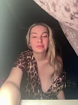 Snapshot of Evananse chatting on February 10, 2026, 9:24 am Evananse online show from February 10, 2026, 9:24 am