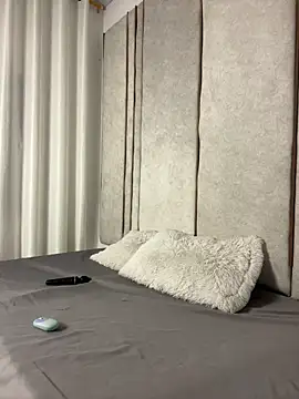 lilithdya online show from February 7, 2026, 11:52 pm