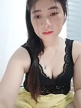 Snapshot of LoveLillyy69 chatting on June 3, 2026, 2:44 pm LoveLillyy69 online show from June 3, 2026, 2:44 pm