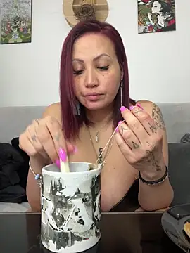 candyalice7 online show from February 24, 2026, 12:03 pm