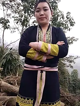 lia-coy online show from February 17, 2026, 5:04 am