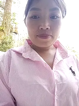 Snapshot of lia-coy chatting on April 6, 2026, 11:27 pm lia-coy online show from April 6, 2026, 11:27 pm