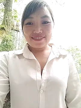 Snapshot of lia-coy chatting on April 16, 2026, 12:00 am lia-coy online show from April 16, 2026, 12:00 am