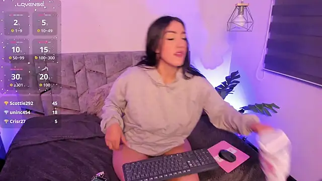 im sabrina cute online show from April 11, 2026, 8:51 am