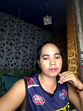LoveSammantha24xxx online show from May 13, 2026, 4:32 am