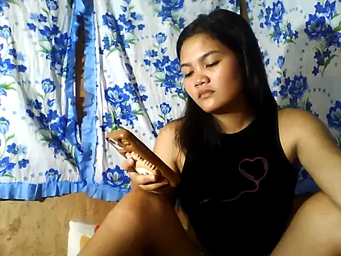PinaySkinnyJust18 online show from June 23, 2026, 9:46 pm