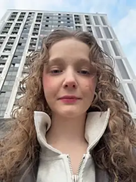 outside rosy online show from April 12, 2026, 4:23 pm