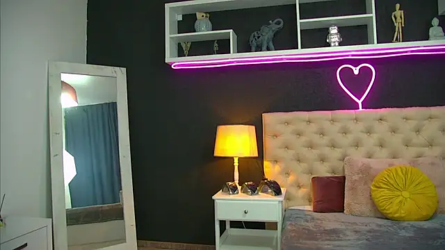 TaniaKaverina online show from February 18, 2026, 5:36 am