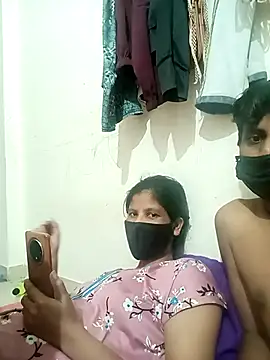 Prajakta123 online show from April 12, 2026, 5:29 pm