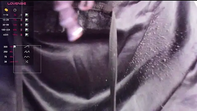 lizzyvixxxx online show from March 19, 2026, 5:50 pm