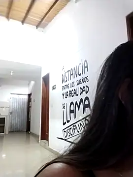 Snapshot of Catalinna_03 chatting on February 12, 2026, 12:22 pm Catalinna 03 online show from February 12, 2026, 12:22 pm