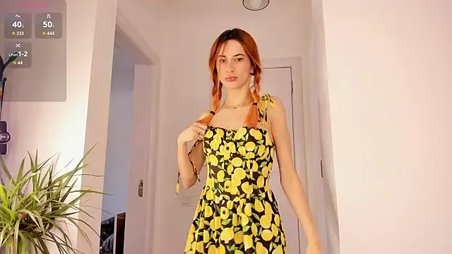 KikkoLee online show from March 3, 2026, 9:59 am