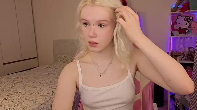 Mia WaterFall online show from March 21, 2026, 3:22 am