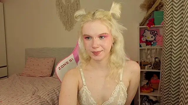 Mia WaterFall online show from March 26, 2026, 3:23 am