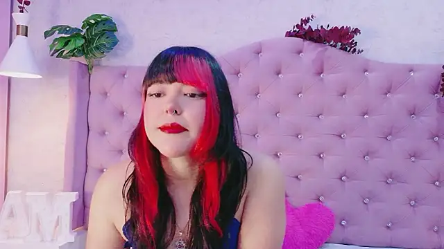 EllieNeptune  online show from February 3, 2026, 8:58 pm