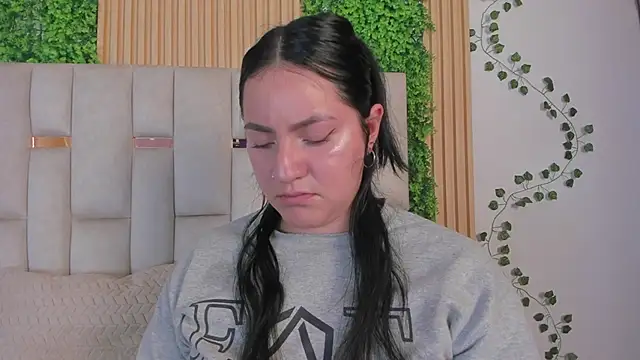 JeniferPowell nm online show from April 6, 2026, 7:37 pm