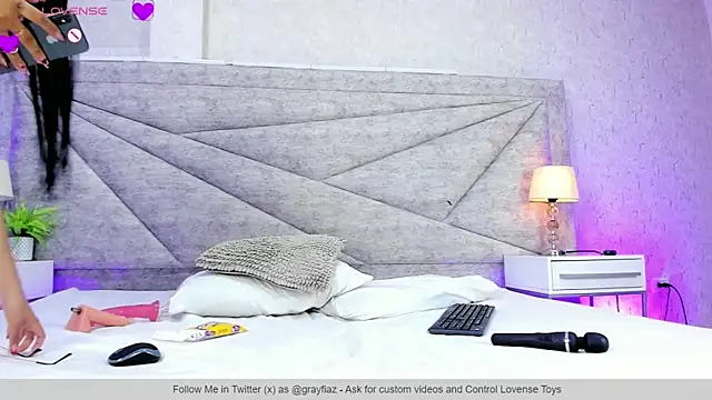 Snapshot of RousSweet- chatting on February 13, 2026, 9:11 pm RousSweet- online show from February 13, 2026, 9:11 pm