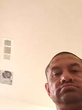 Snapshot of EyeDontMatter chatting on June 22, 2026, 10:51 pm EyeDontMatter online show from June 22, 2026, 10:51 pm